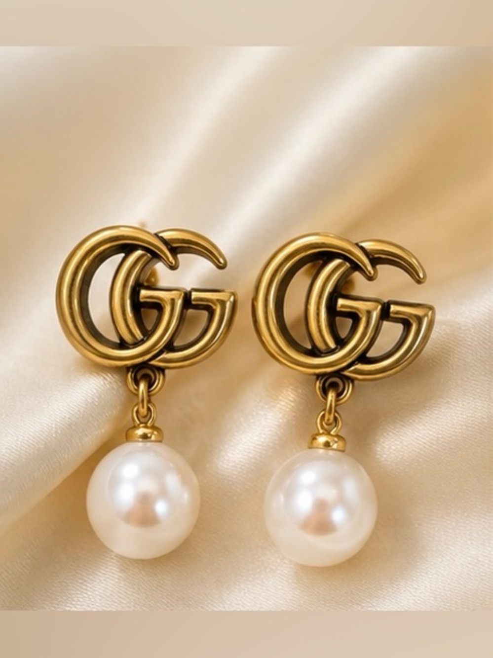 Gold-Tone Faux Pearl Drop Earrings – Classic Statement Dangle Earrings
